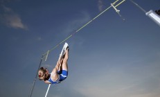 中国米兰体育-橙衣风暴席卷柏林，迪马利亚一箭定乾坤，荷兰战术完胜土耳其晋级决赛