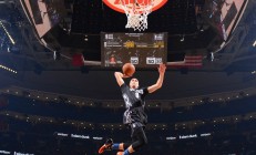 中国米兰体育-铁血防线锁死雷恩，格列兹曼跨海接管英超争冠战