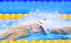 米兰体育网页版-红白交响曲，阿森纳节奏美学与C罗的压制级艺术