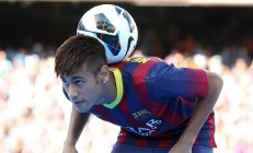 ac米兰-跨界焦点，NBA总决赛的巴萨式碾压与冰岛启示