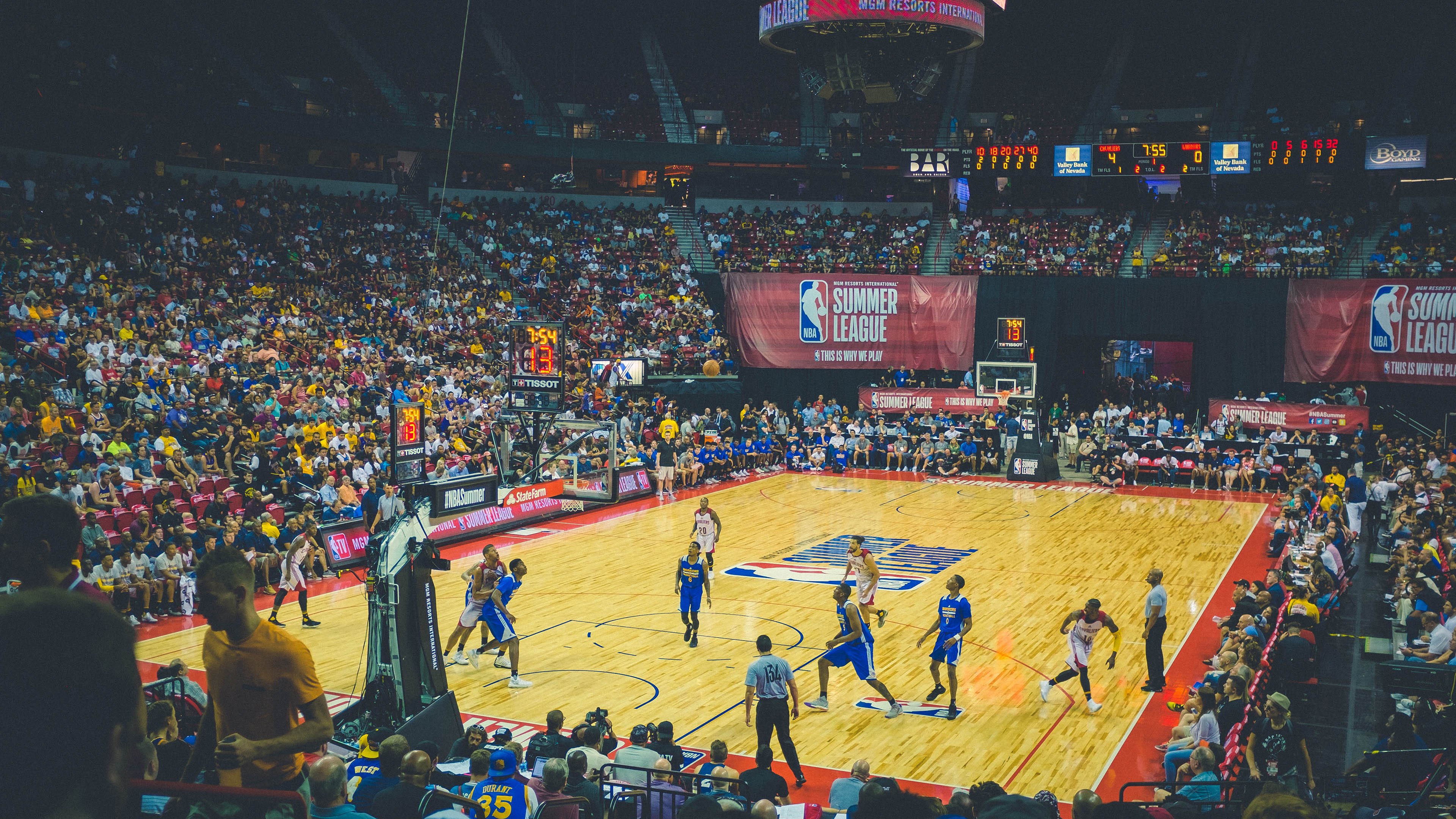 奥运周期关键战之夜，杰伦格林成为全场焦点