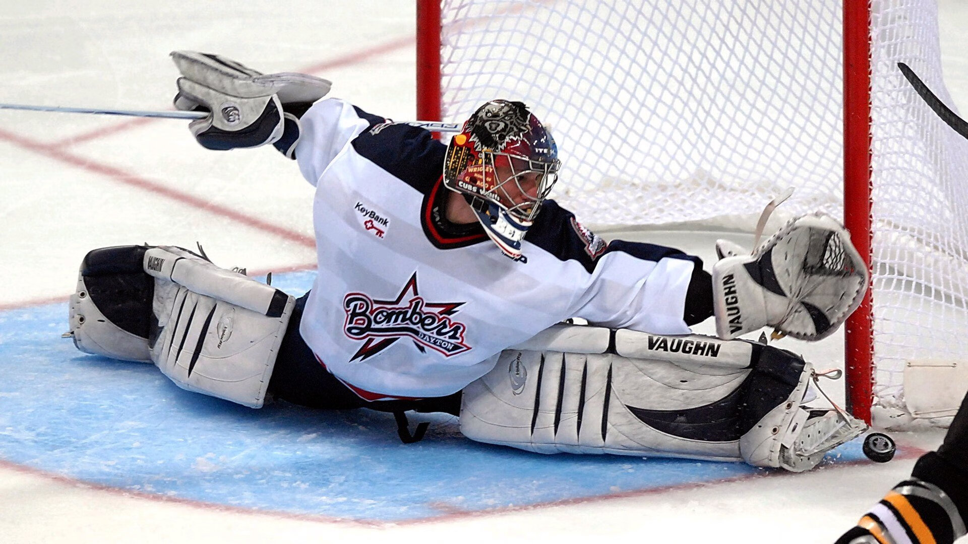 从草地到硬地，西西帕斯戴维斯杯横扫温网，状态火热重塑网球版图